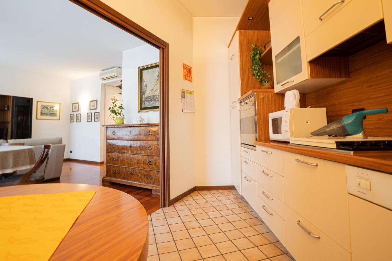 Flower Apartment - Royal Welcome Verona Exterior photo